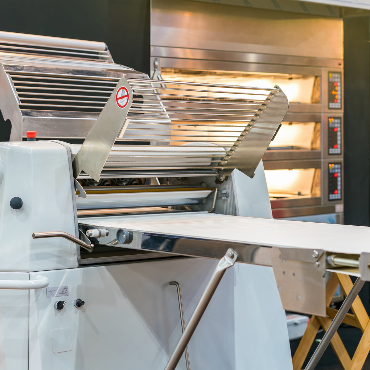 Reversible Dough Sheeter: Efficient Pastry Roller Press Machine