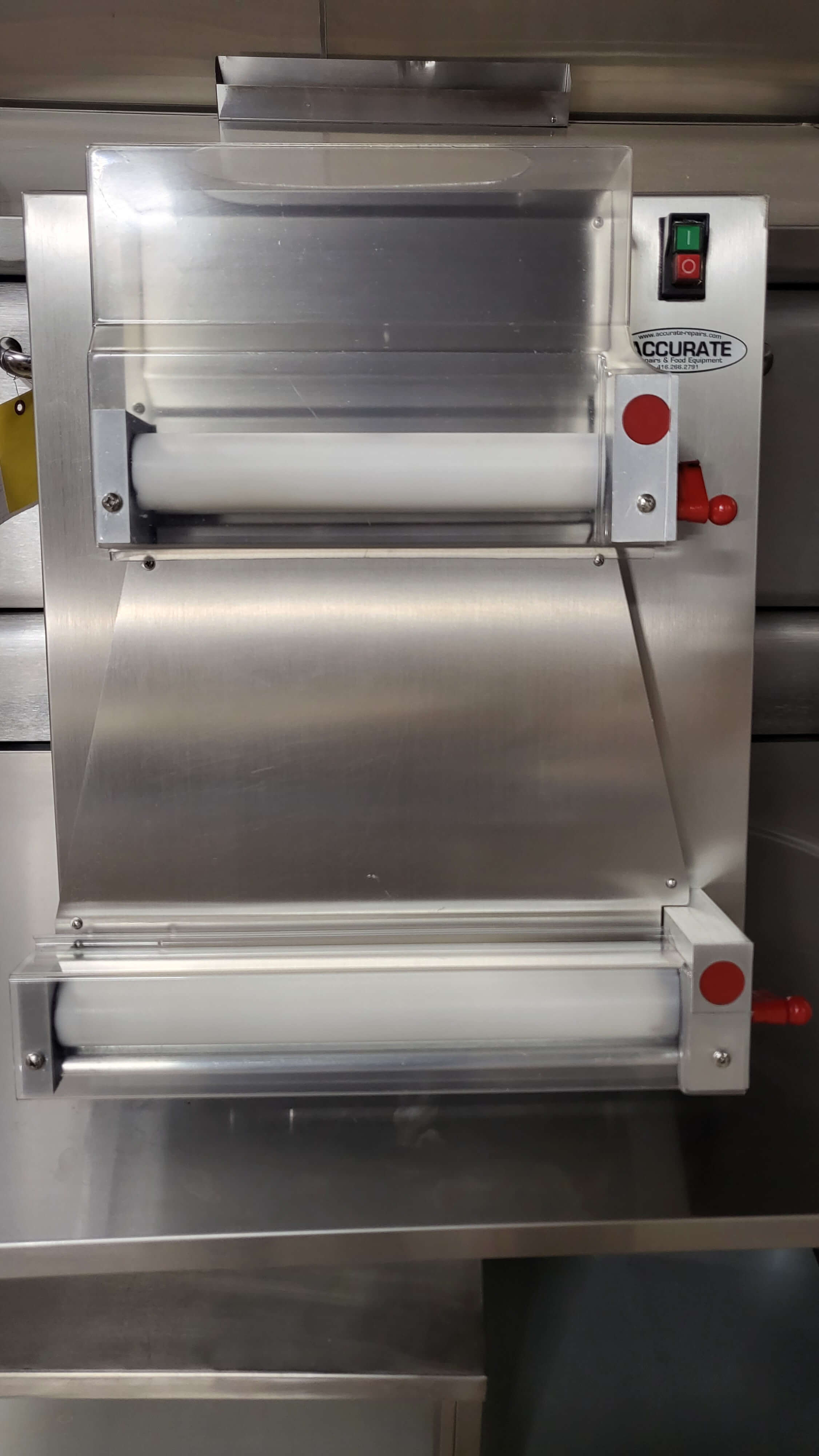 Omcan BE-CN-0400 Pizza Dough Sheeter