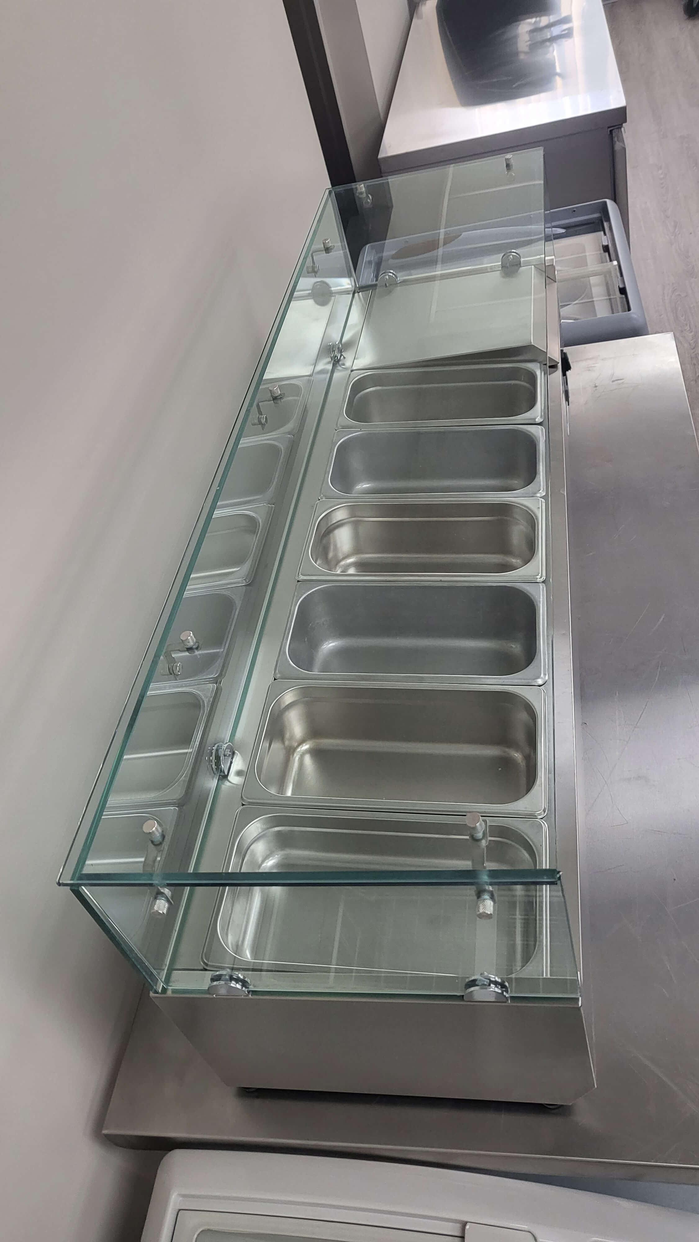 REFRIGERATED RAIL Nella Toronto Model No