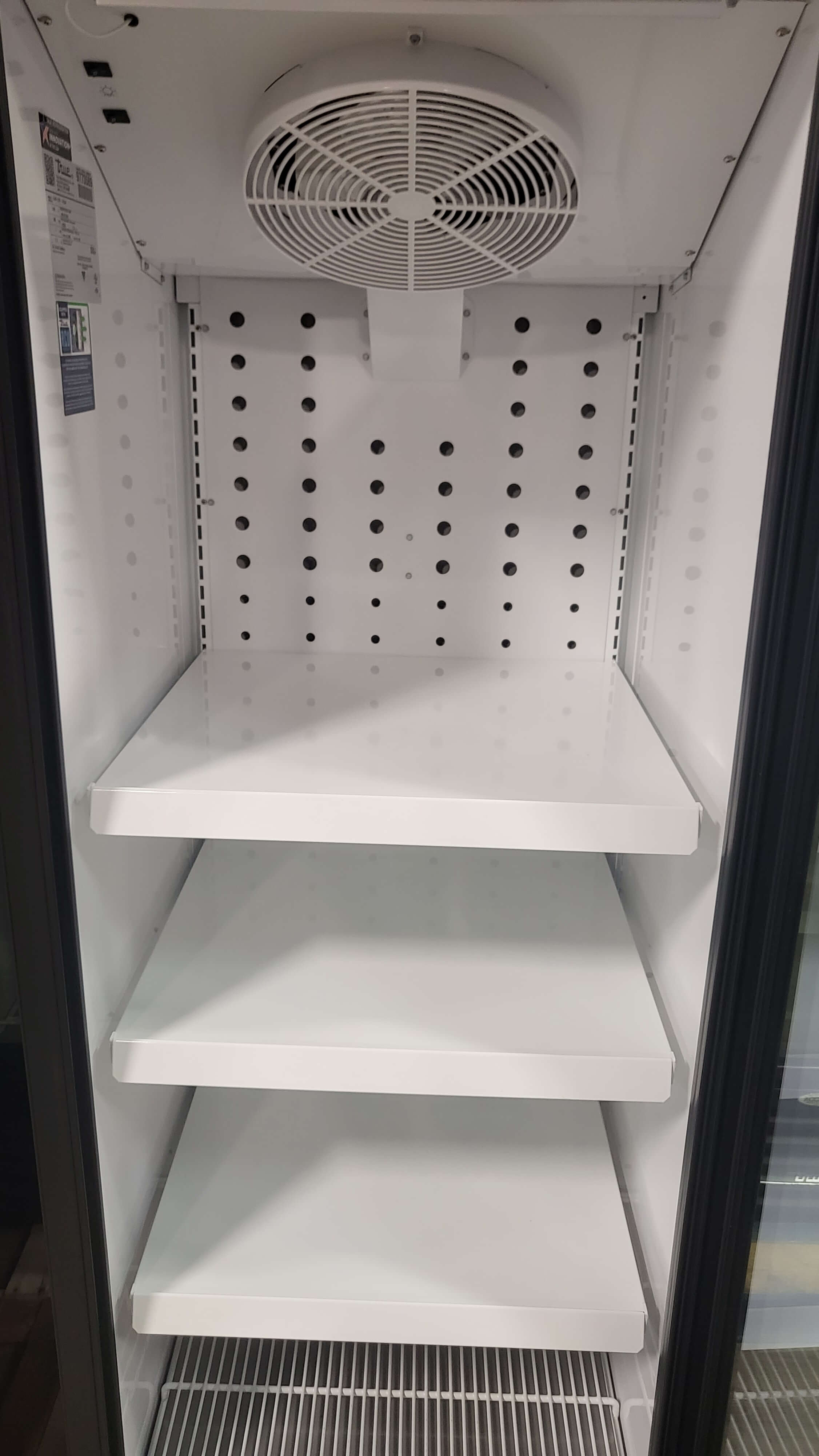 True FLM-27F TSL01 One Door Refrigerant