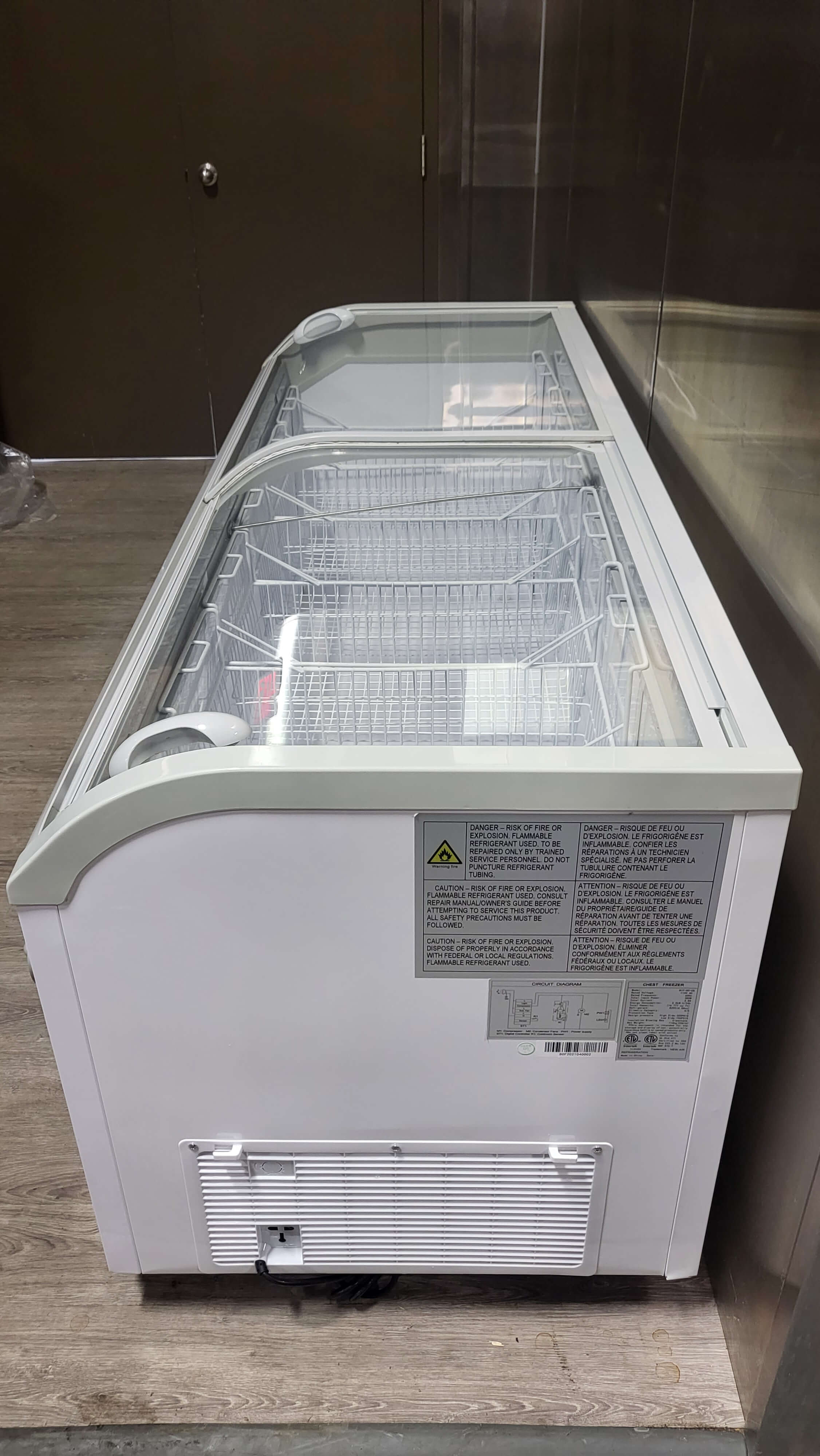 New Air NIF-80-CG Chest Freezer