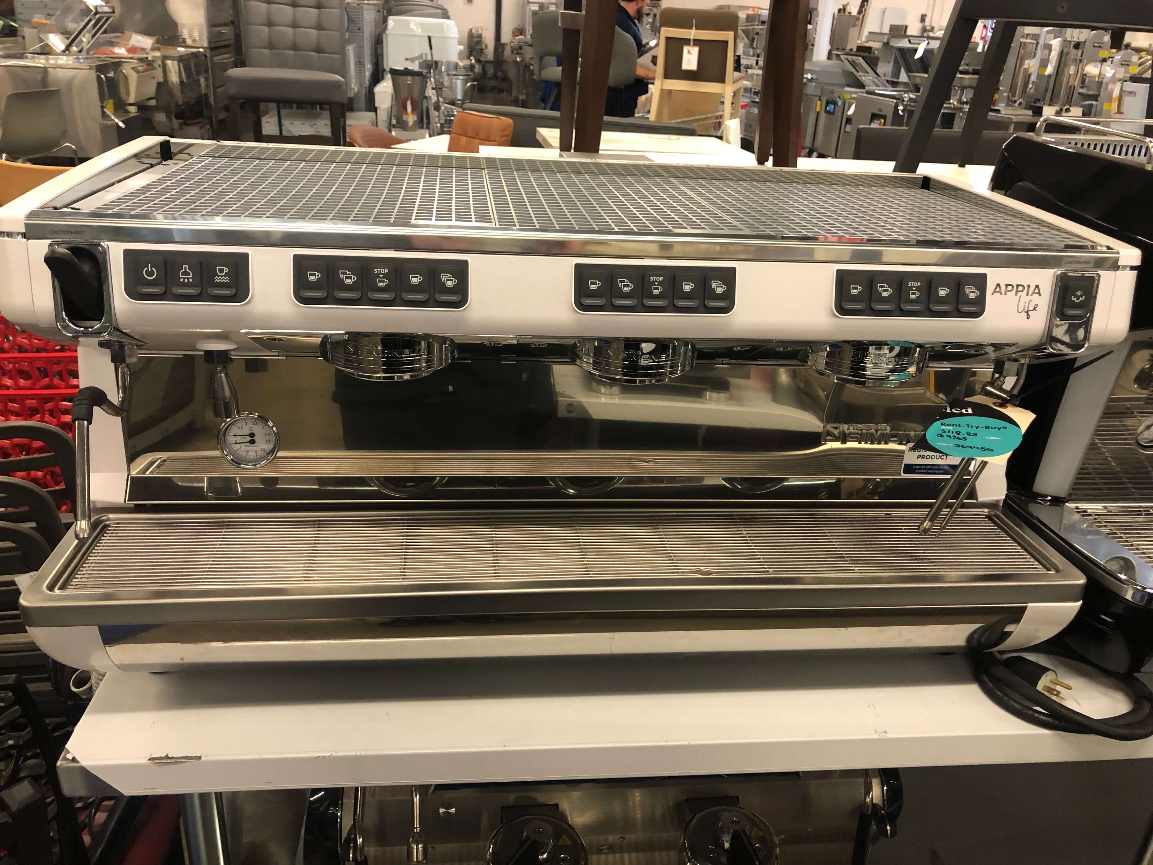Nuova Simonelli Appia Life Coffee Machine 3 Group