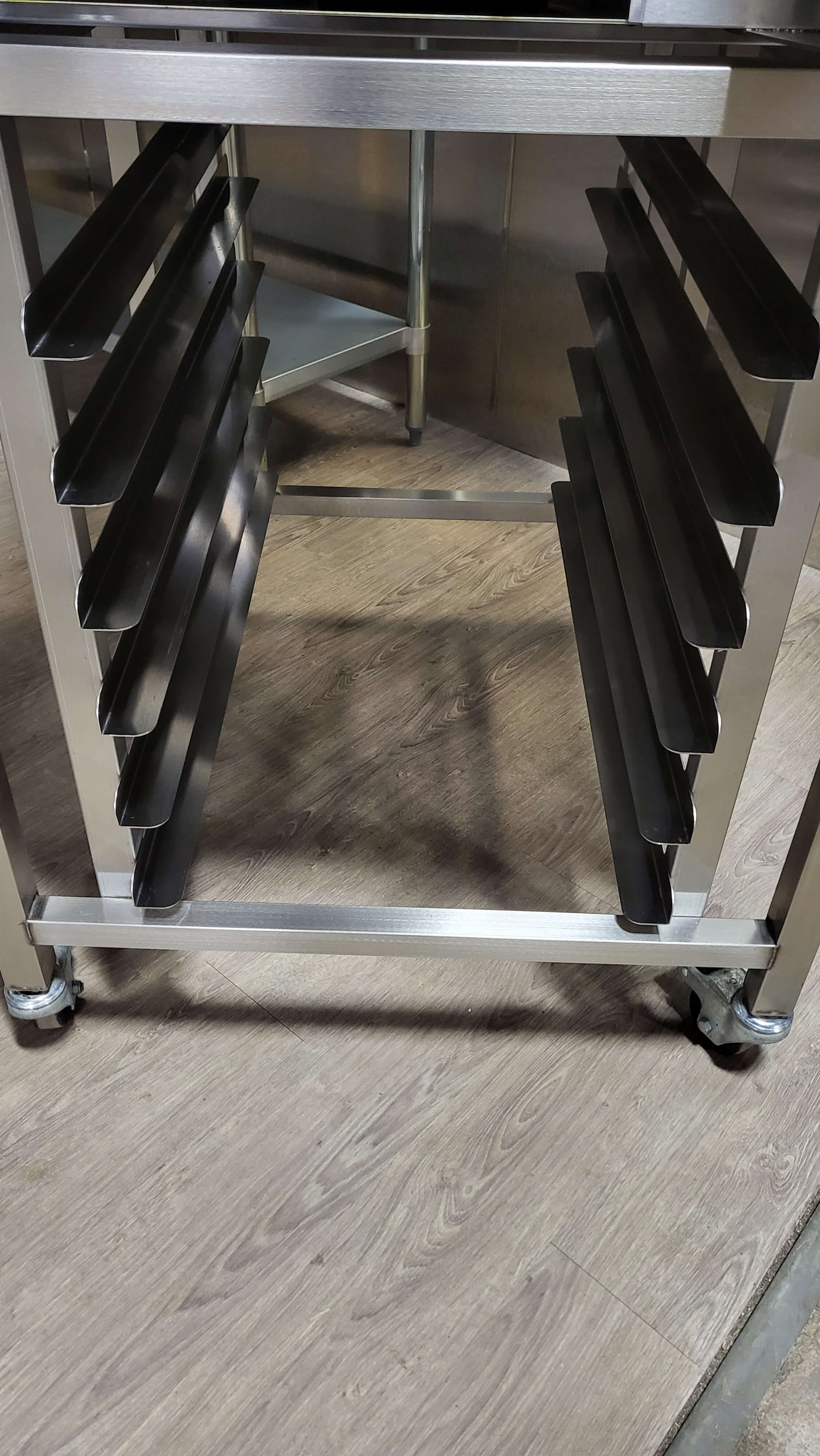 Blue Seal SK32 Equipment Stand