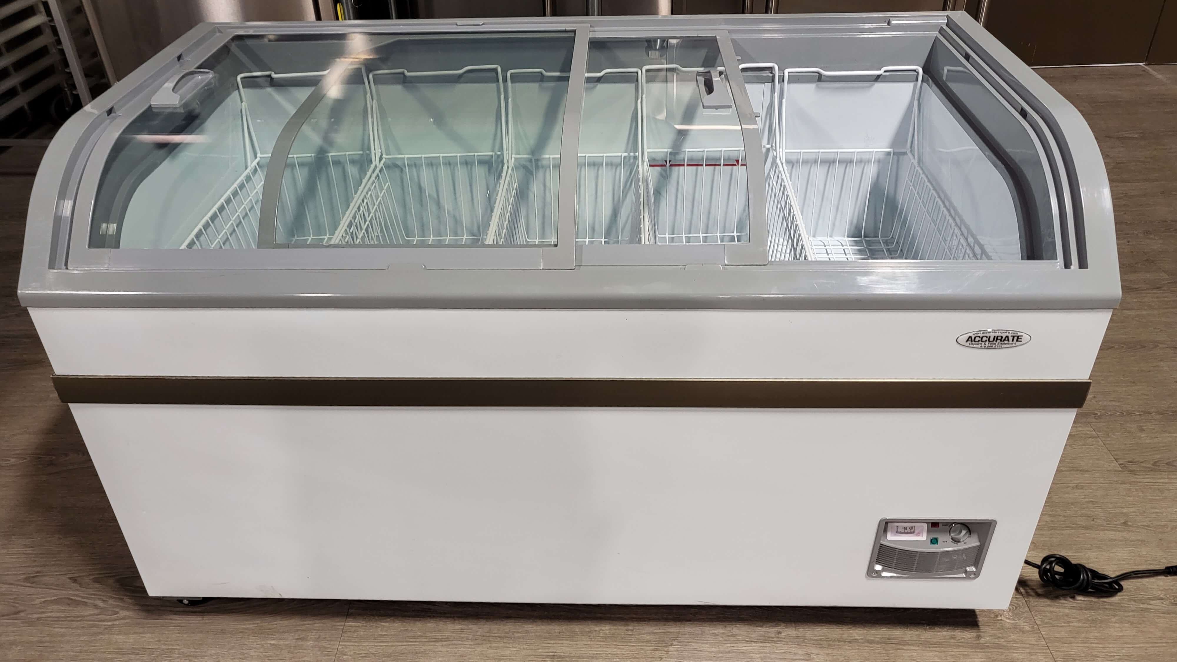 Omcan FRNC-1473 Chest Freezer