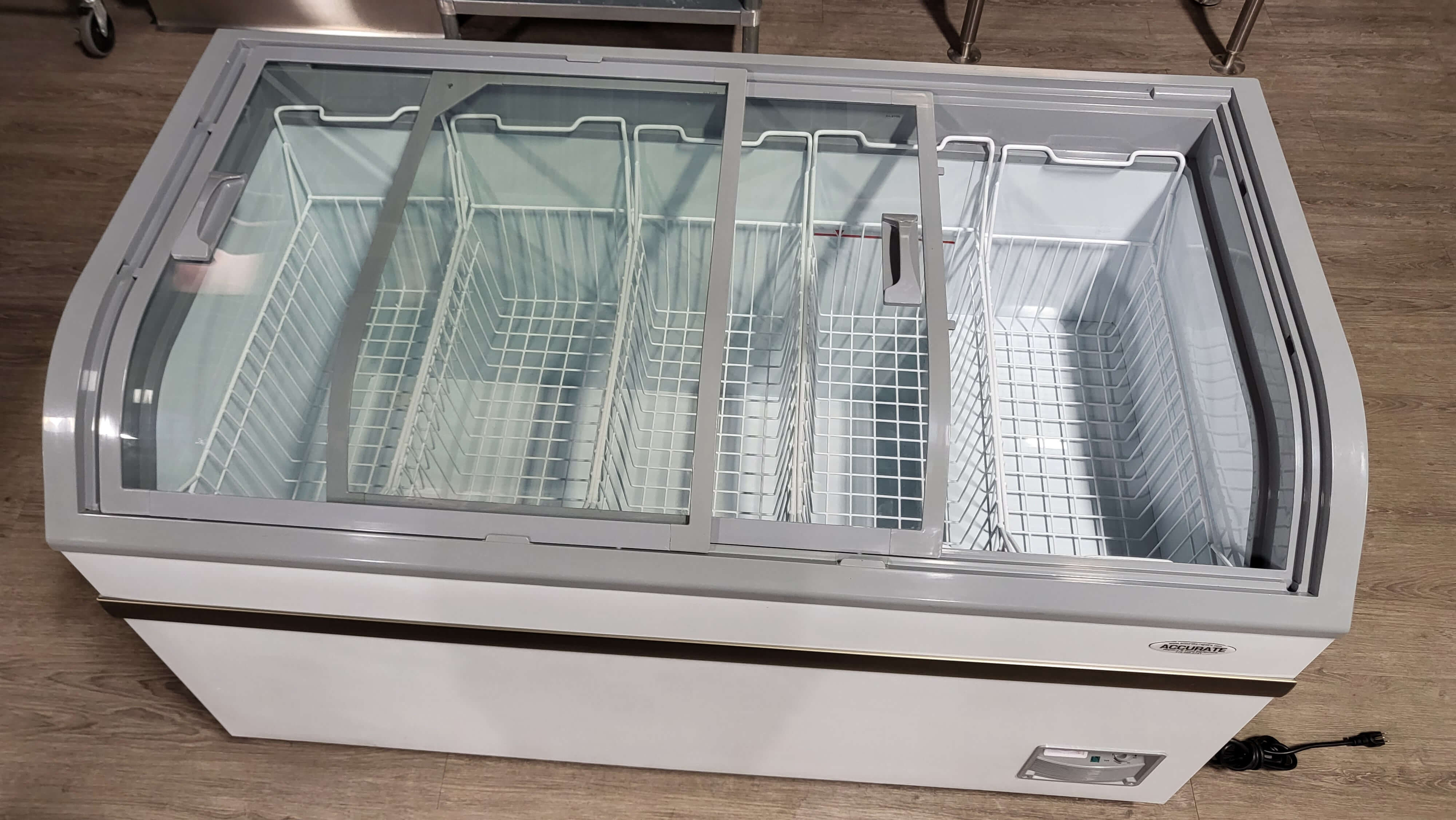 Omcan FRNC-1473 Chest Freezer