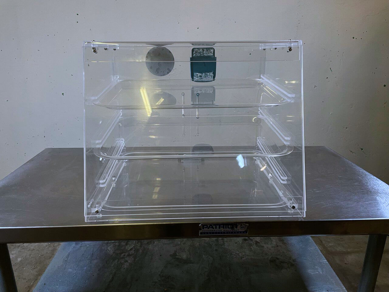 Thumbnail - Winco ADC-3 Bakery Display Case