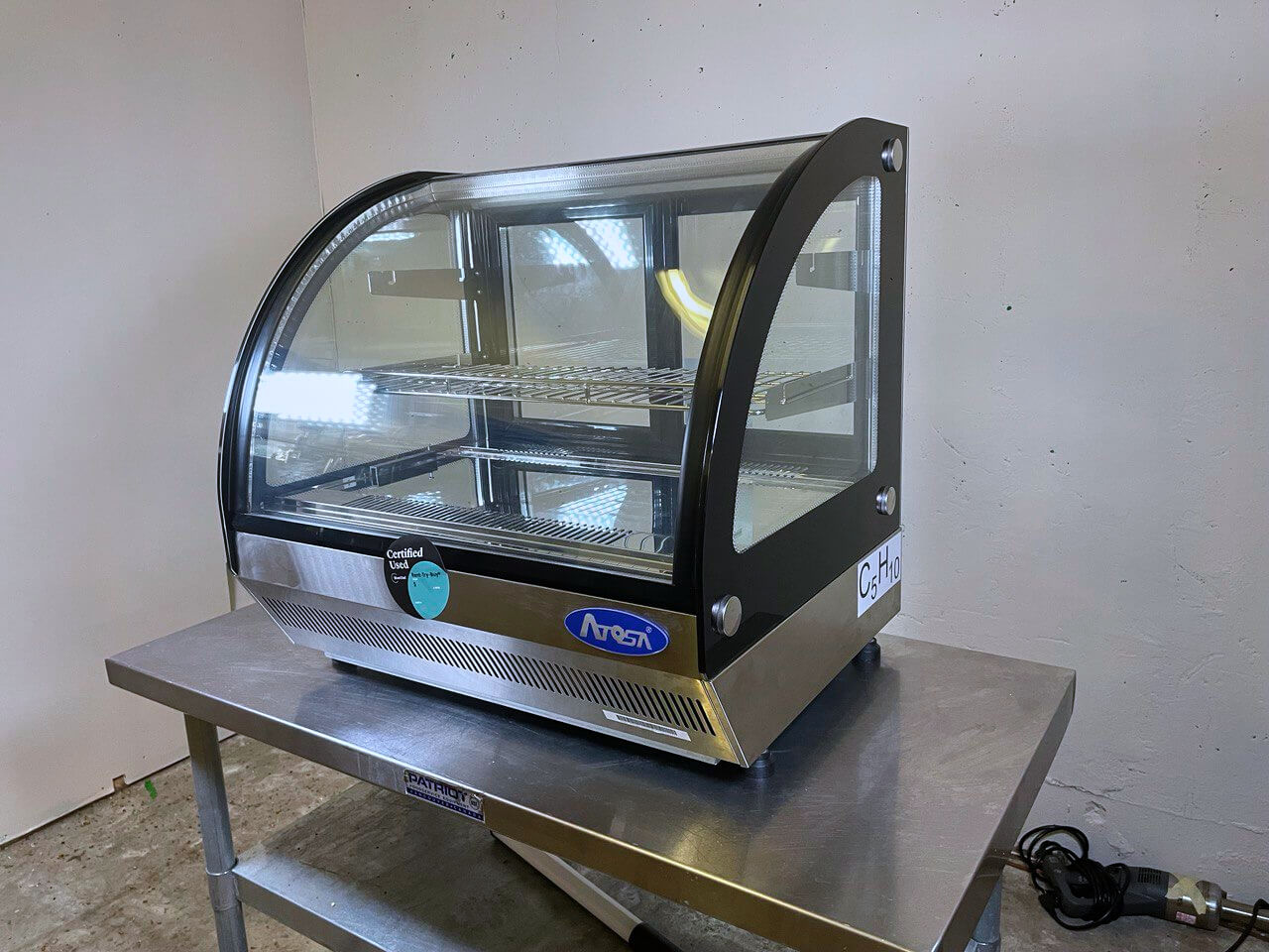 Atosa CRDC-35 Refrigerated Curved Case