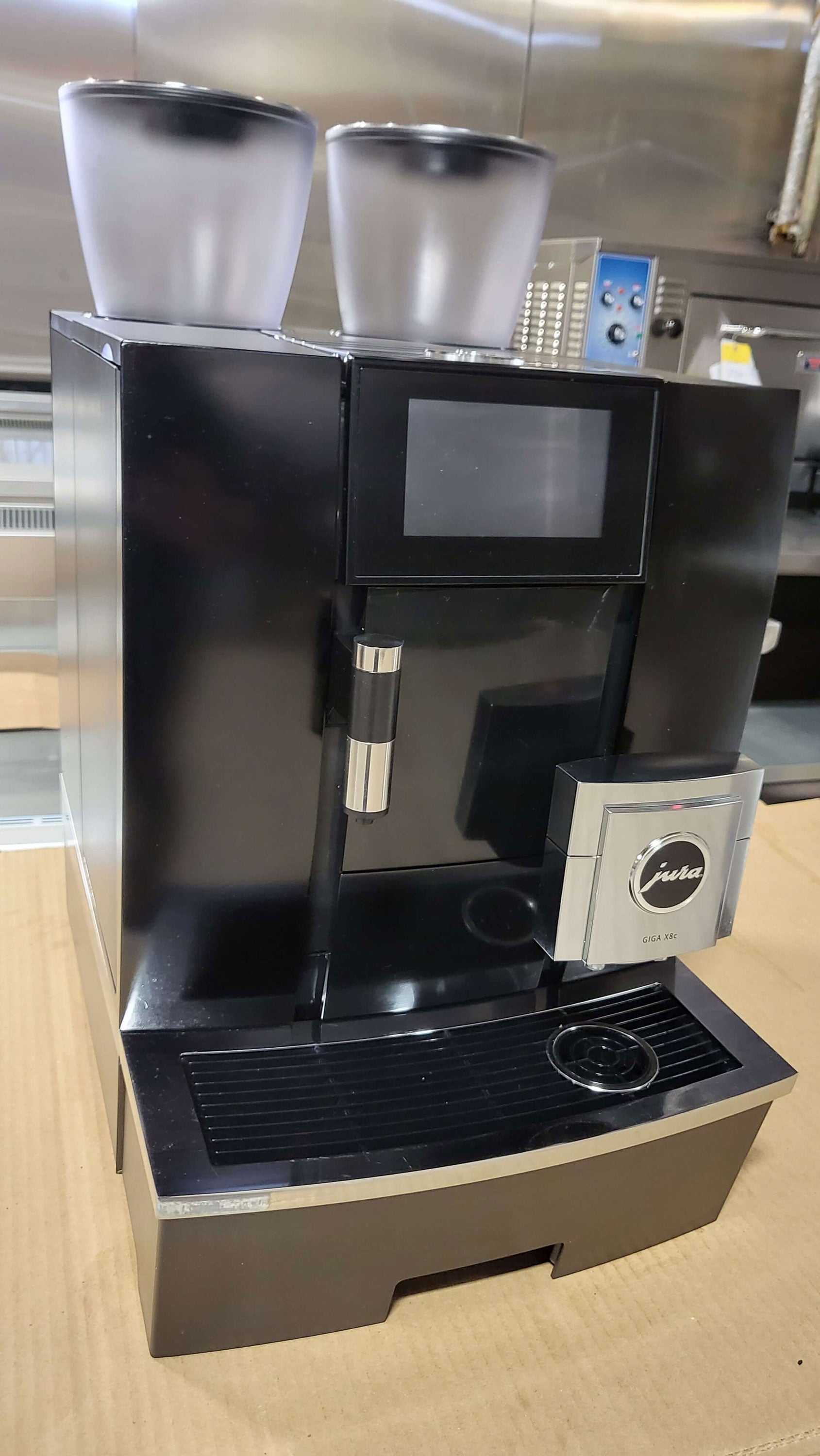 Thumbnail - Jura GIGA X8C Coffee Machine