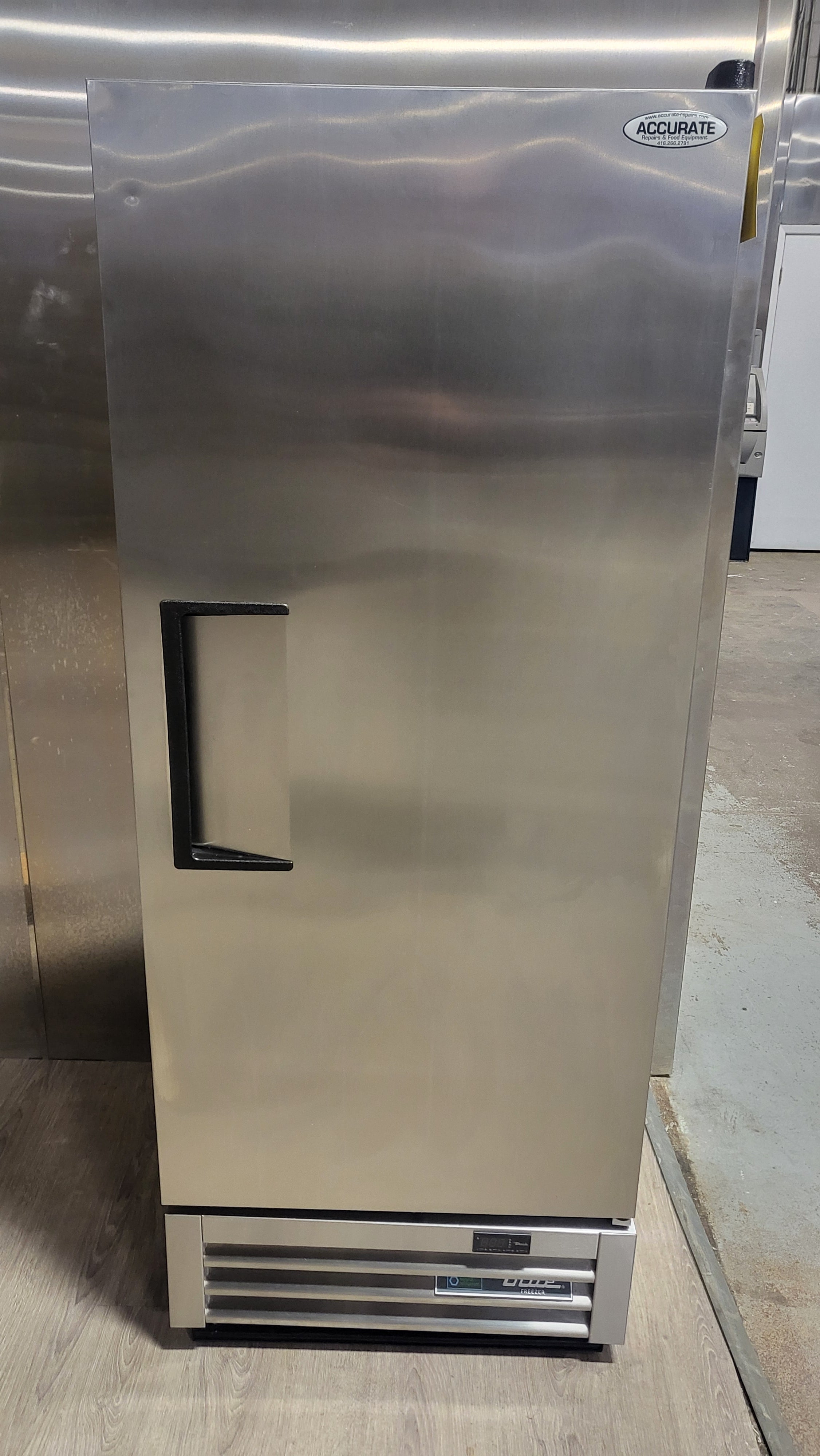 Thumbnail - True T-12F-HC Solid Door Freezer