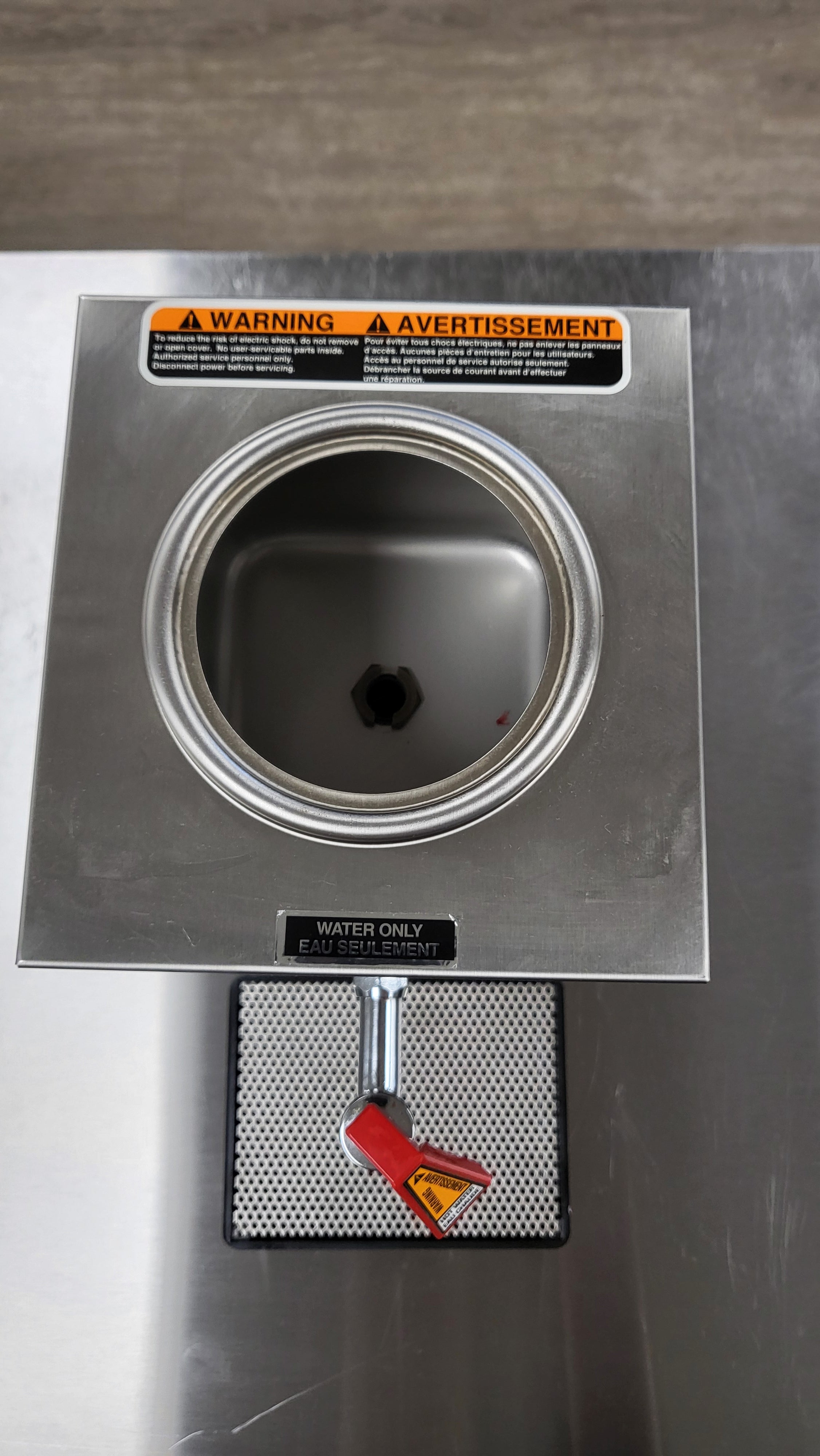 Bunn OHW 2.37 L Hot Water Dispenser