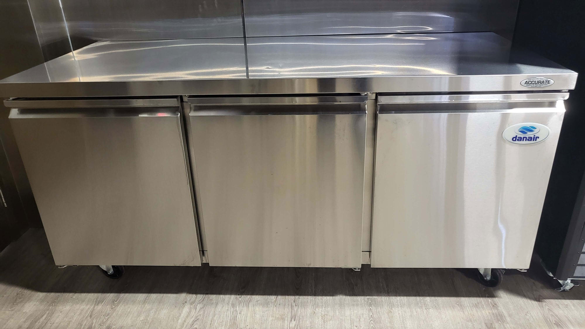 Danair UUC72R-E-HC Refrigerator