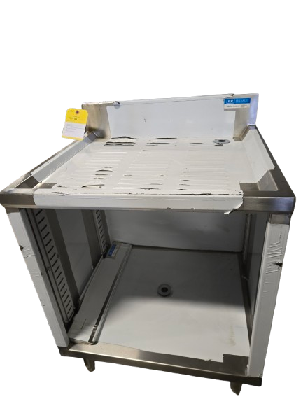 BK UB4-21-GC240 Glass Rack Cabinet