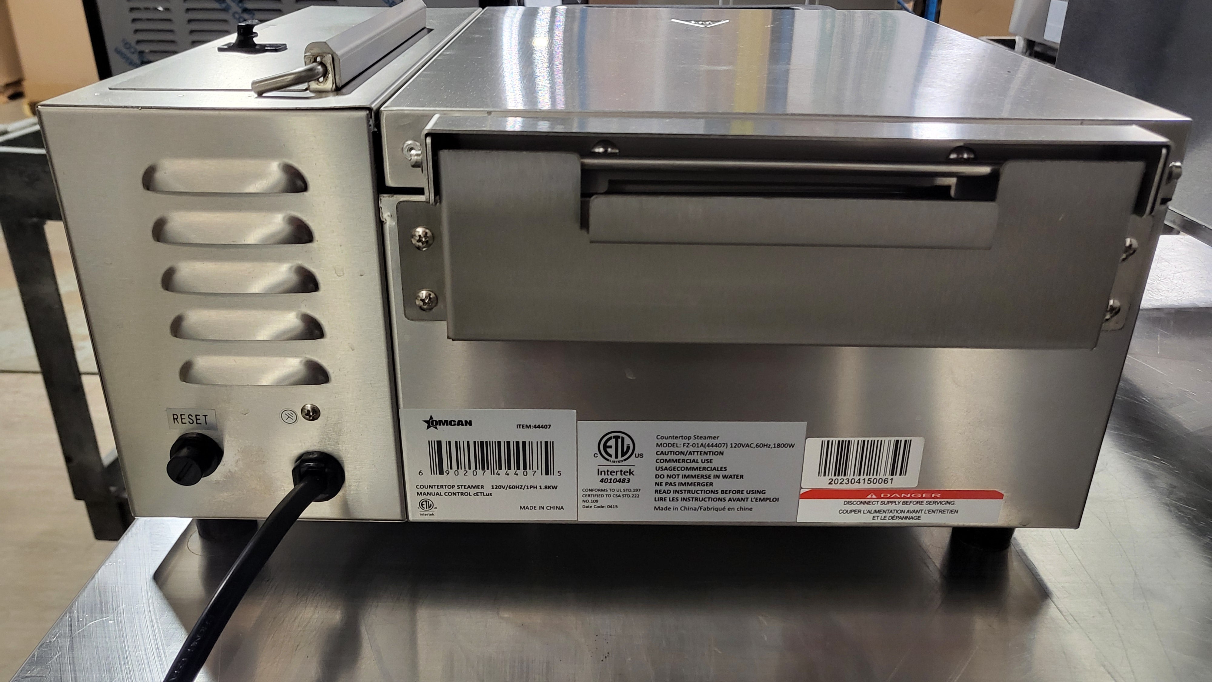 Omcan 44407 Countertop Steamer