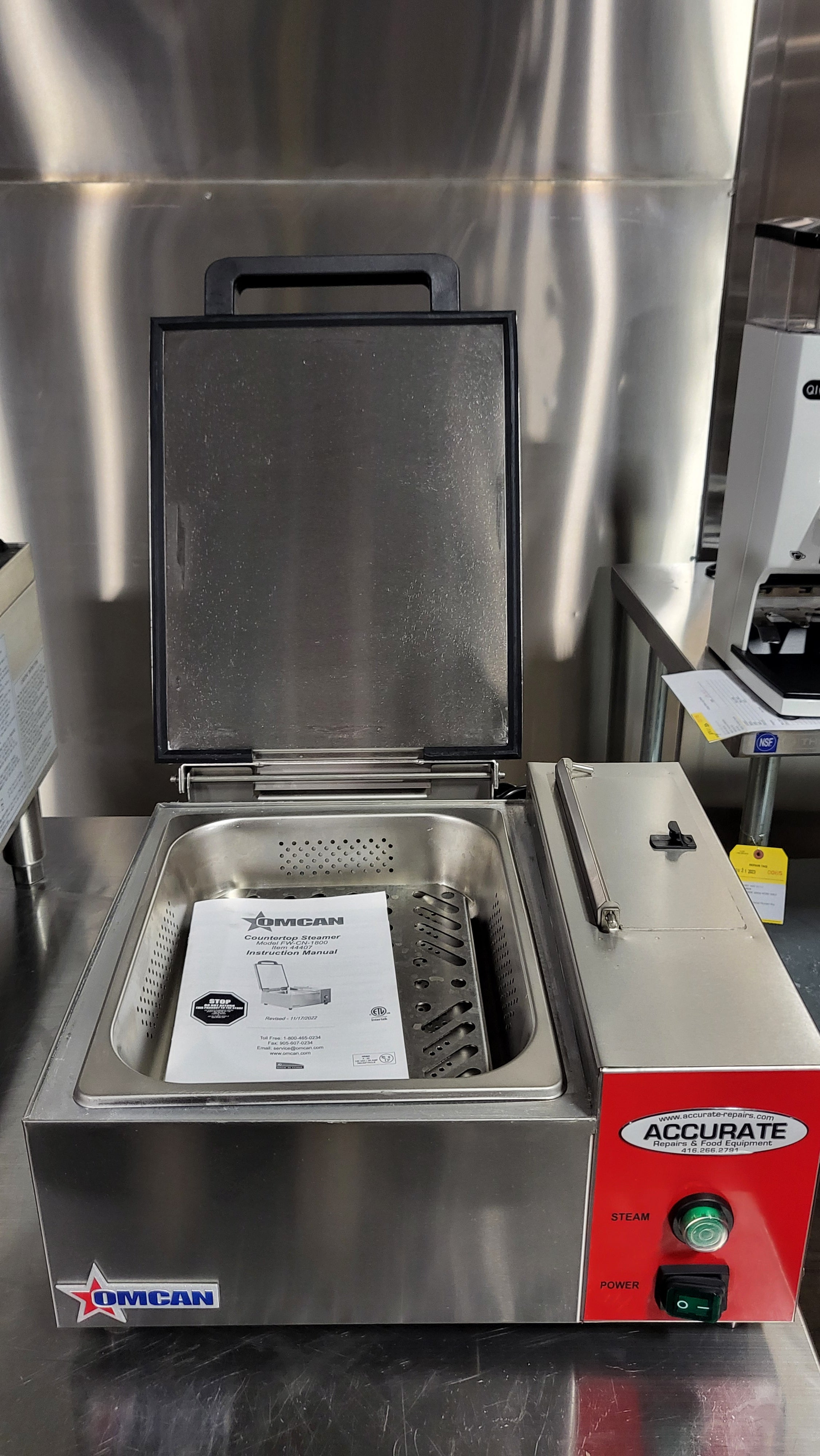 Omcan 44407 Countertop Steamer