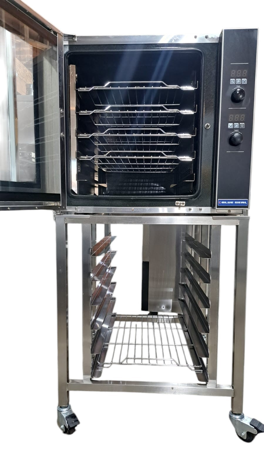 Convection Oven with Digital Control