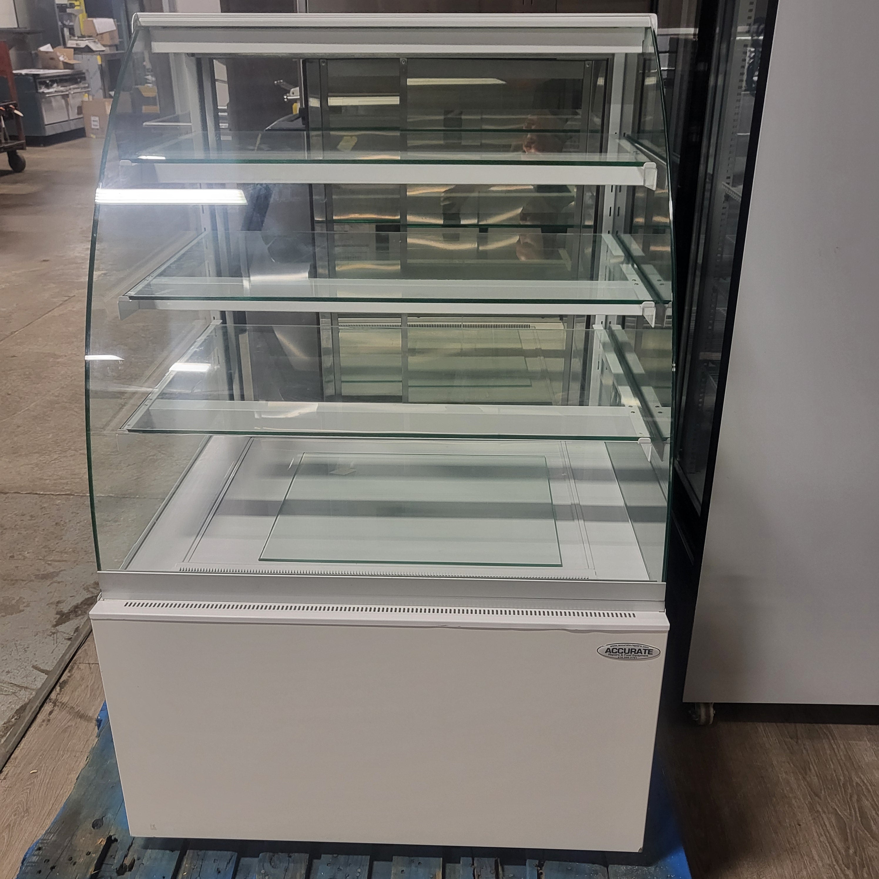 Igloo DJCP3 Refrigerated Pastry Case