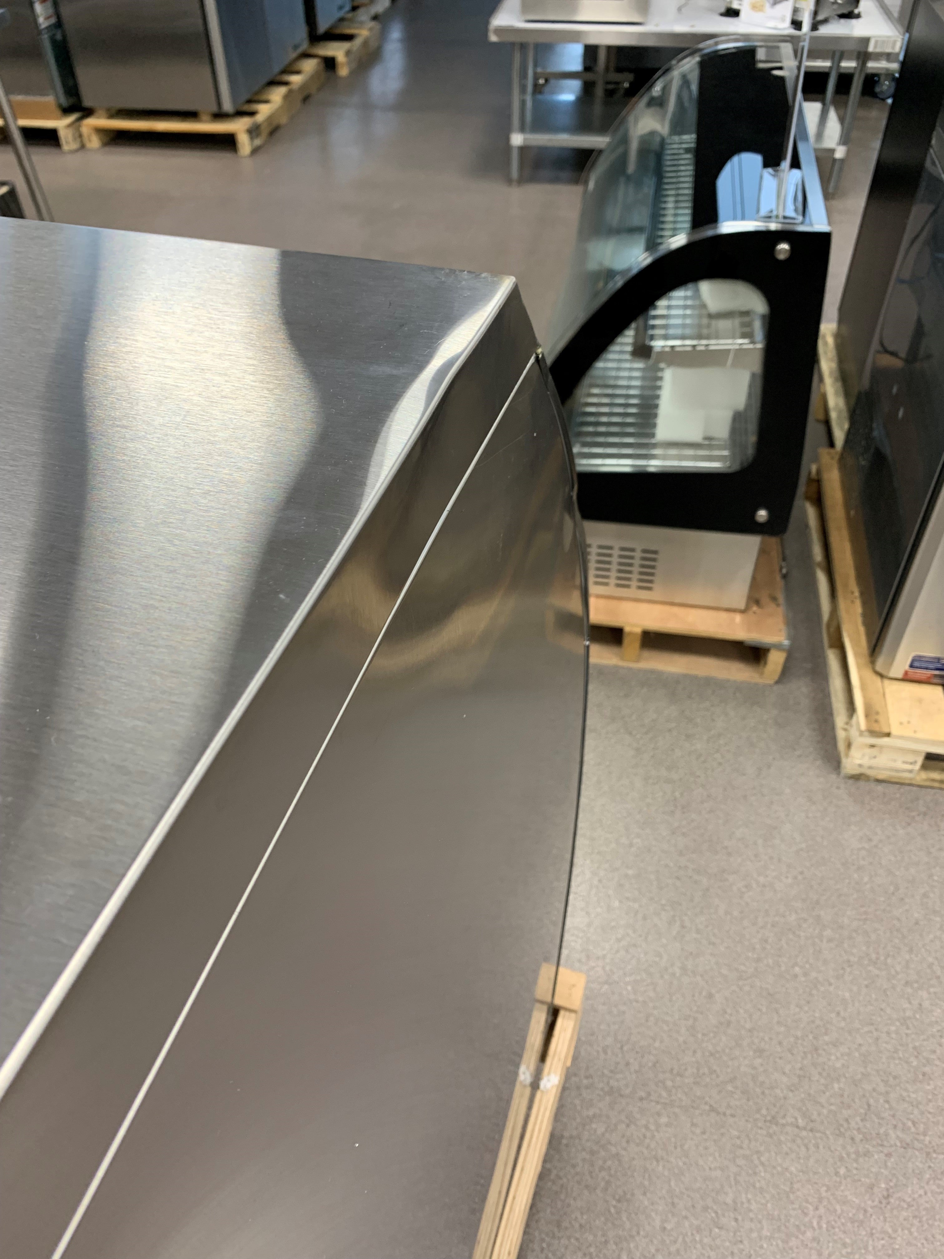 Thumbnail - New Air NDC-018-CG Curved Glass Refrigerated Deli Case