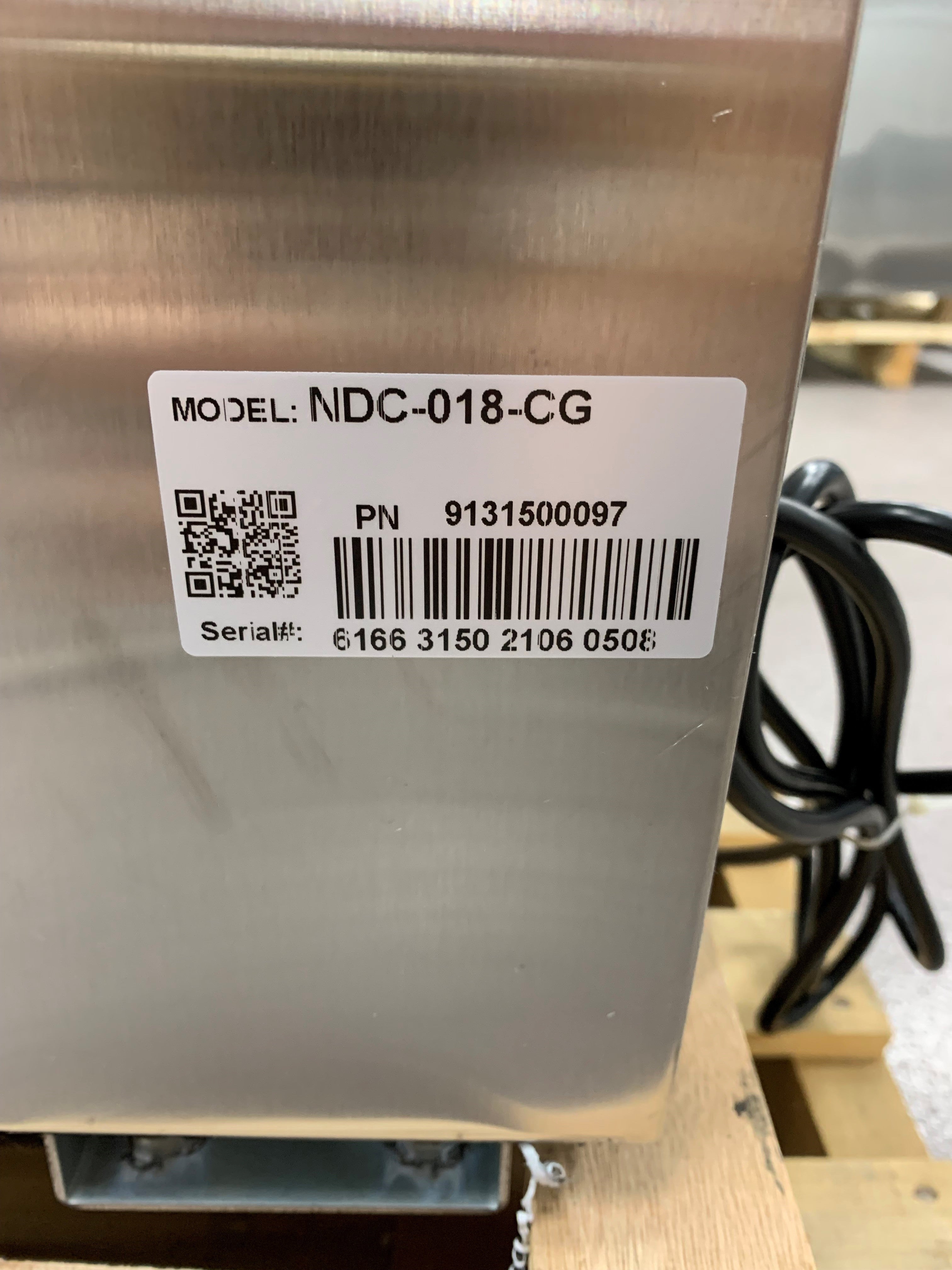 Thumbnail - New Air NDC-018-CG Curved Glass Refrigerated Deli Case