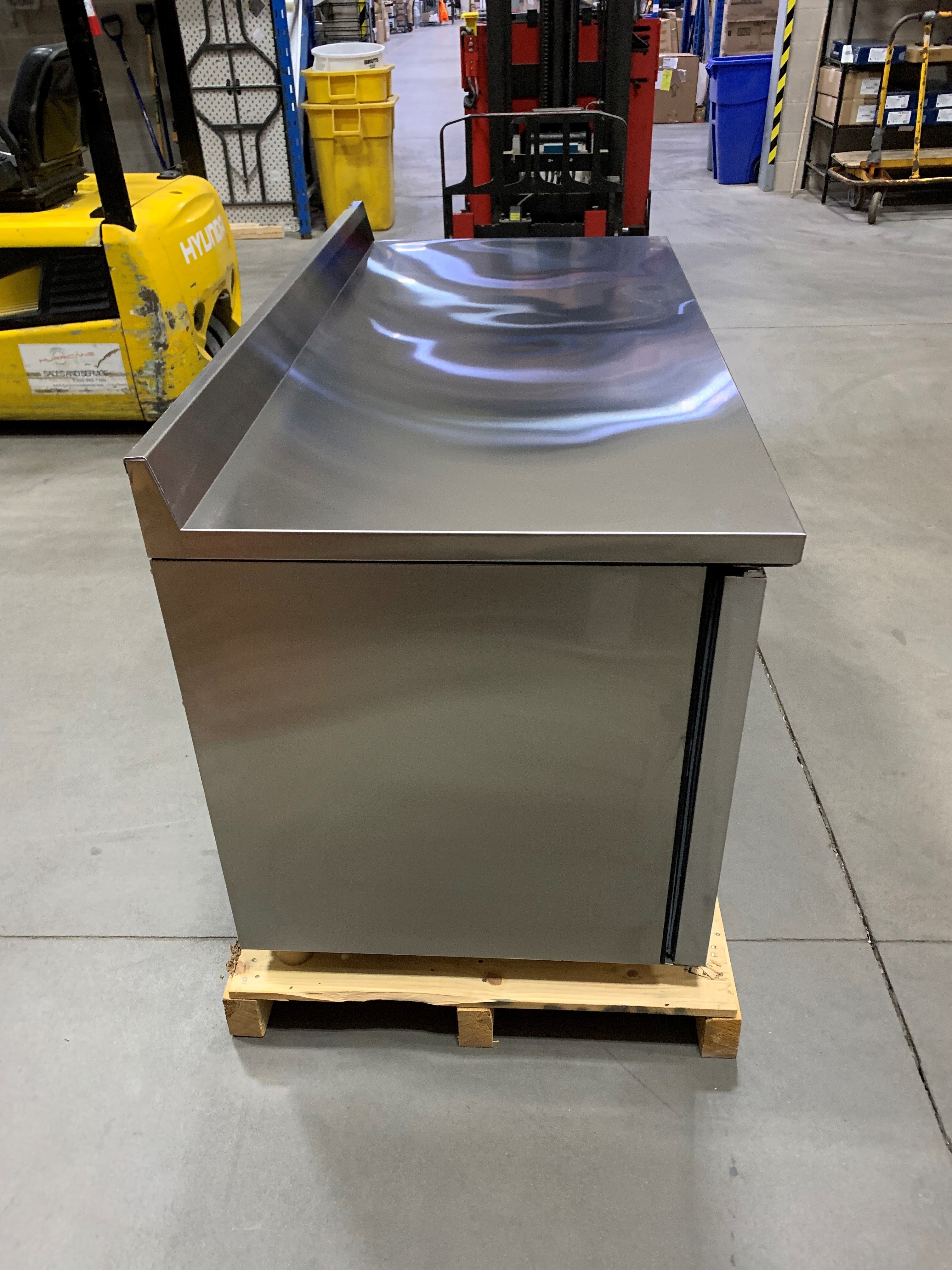 Thumbnail - True TWT-60-HC Solid Door Worktop Refrigerator