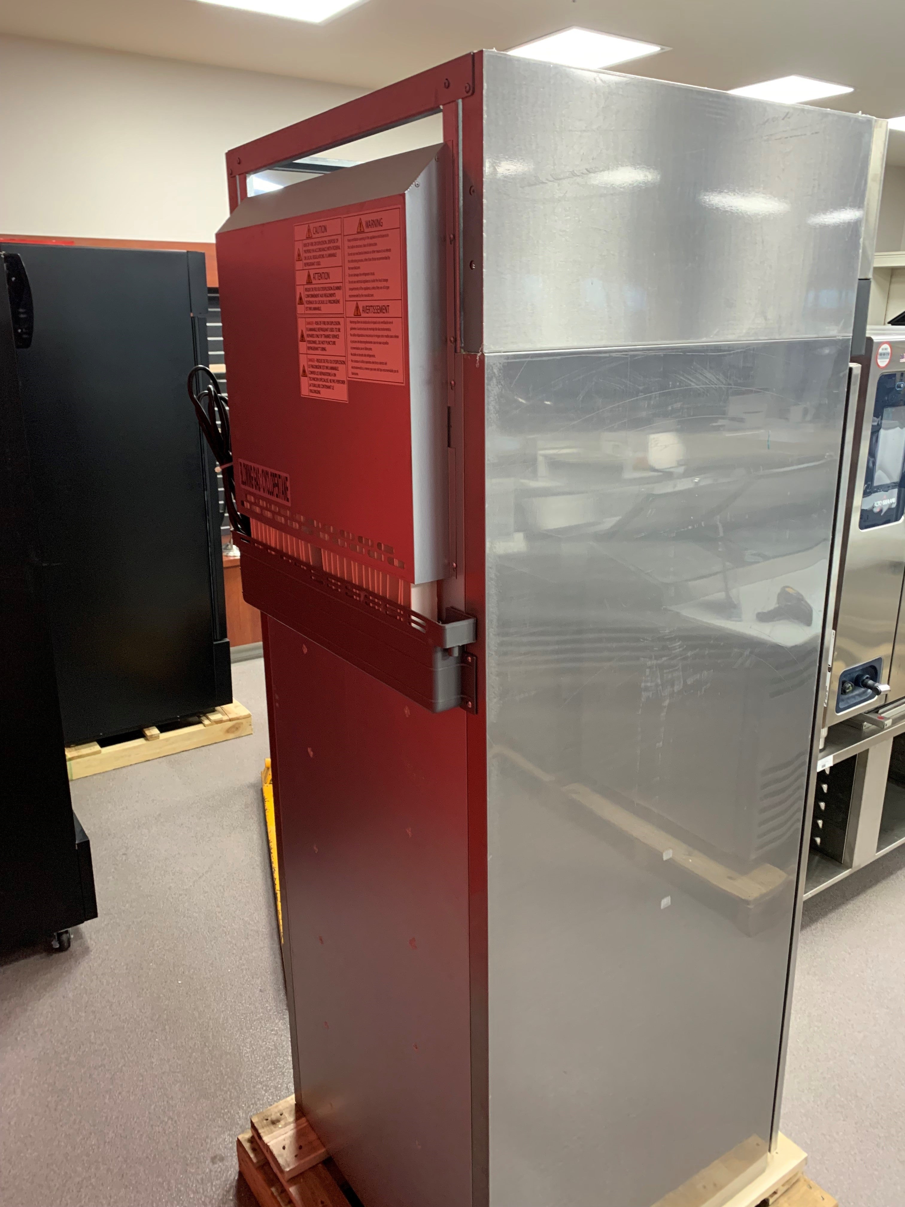 Thumbnail - Turbo Air M3F24-1-N Solid Door Freezer