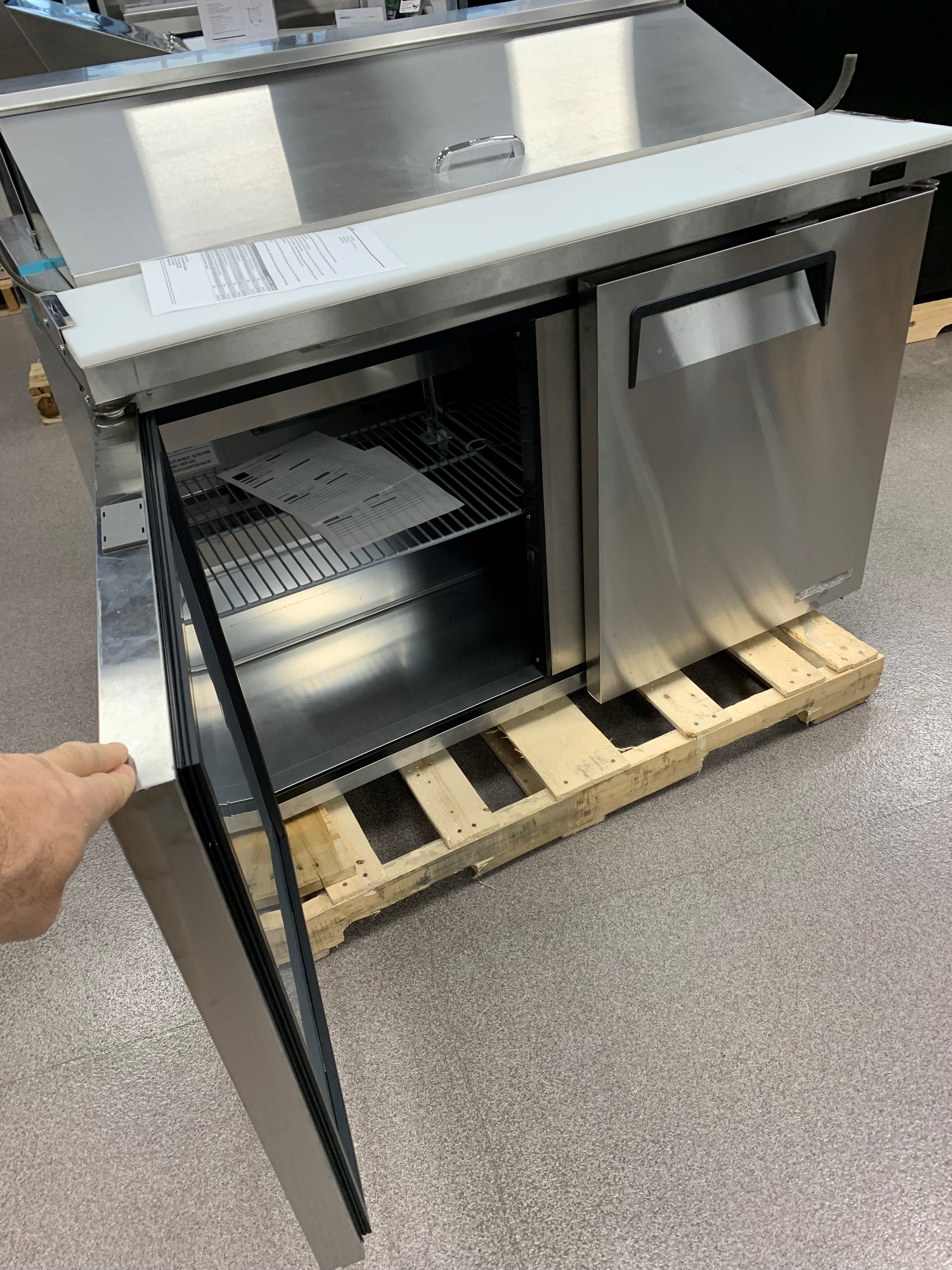 Thumbnail - Turbo Air MST-48-N Sandwich/Salad Prep Table