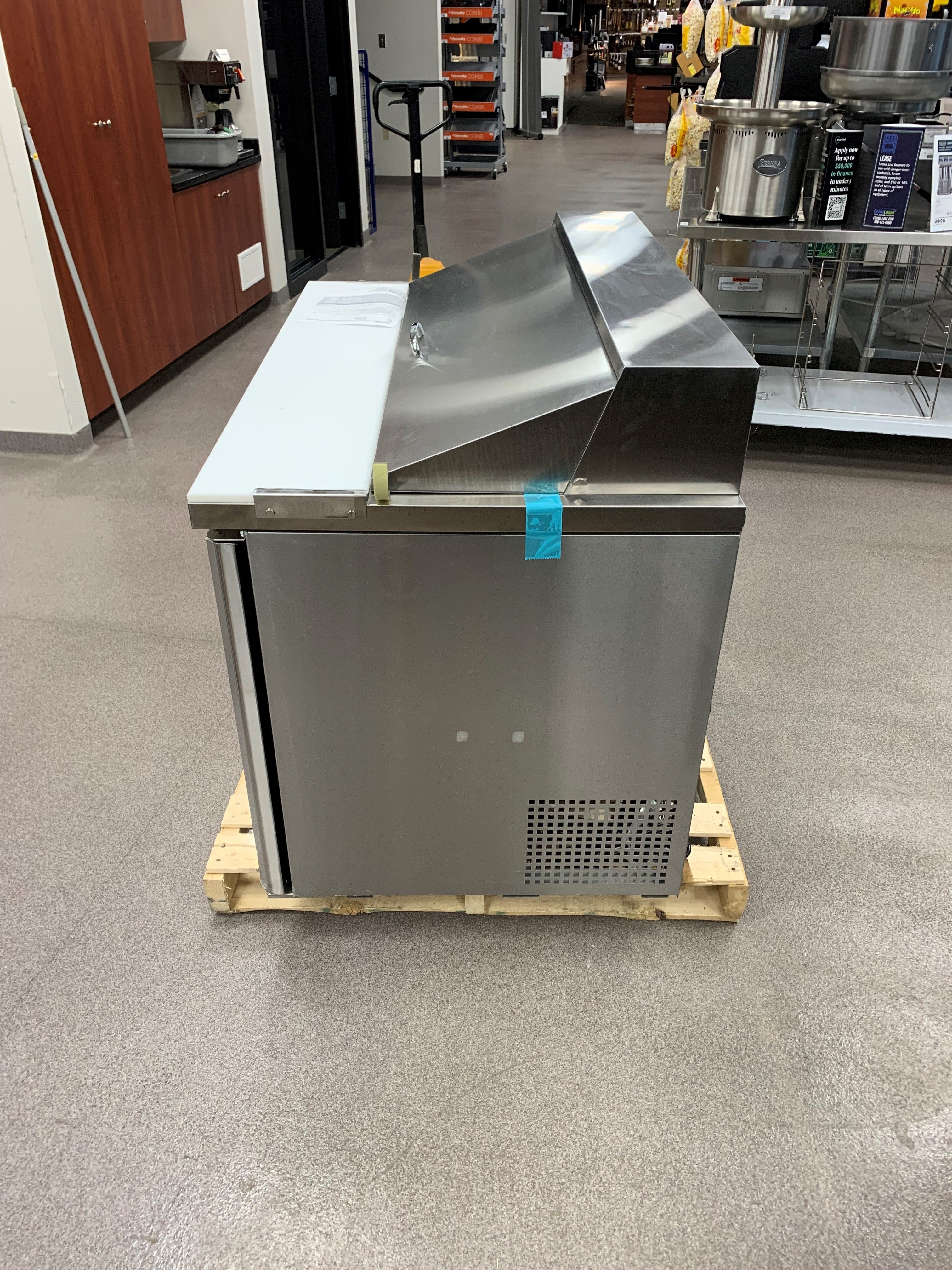 Thumbnail - Turbo Air MST-48-N Sandwich/Salad Prep Table