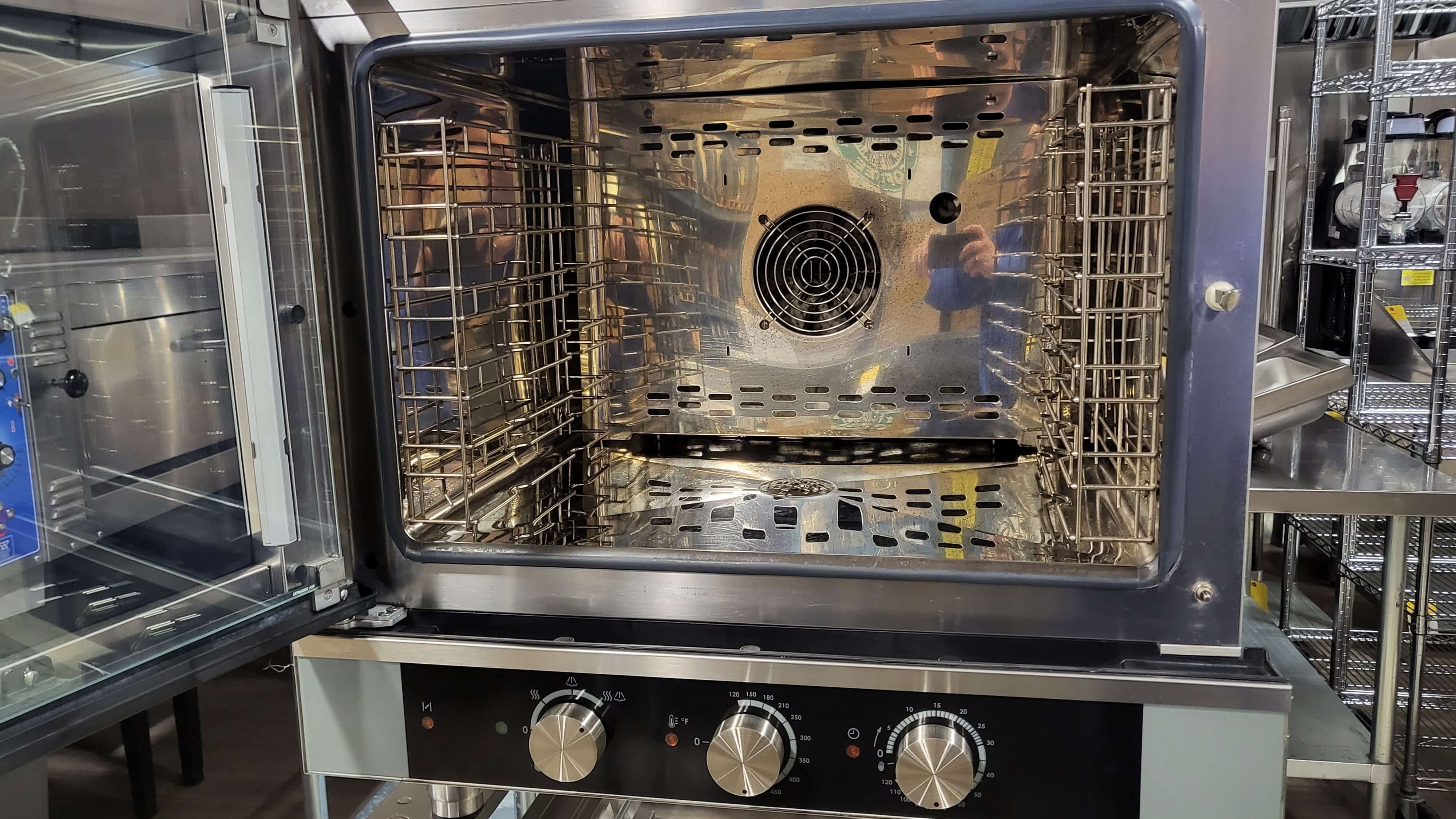 Thumbnail - Turbofan EC40M5 Electric Combi Oven (5)