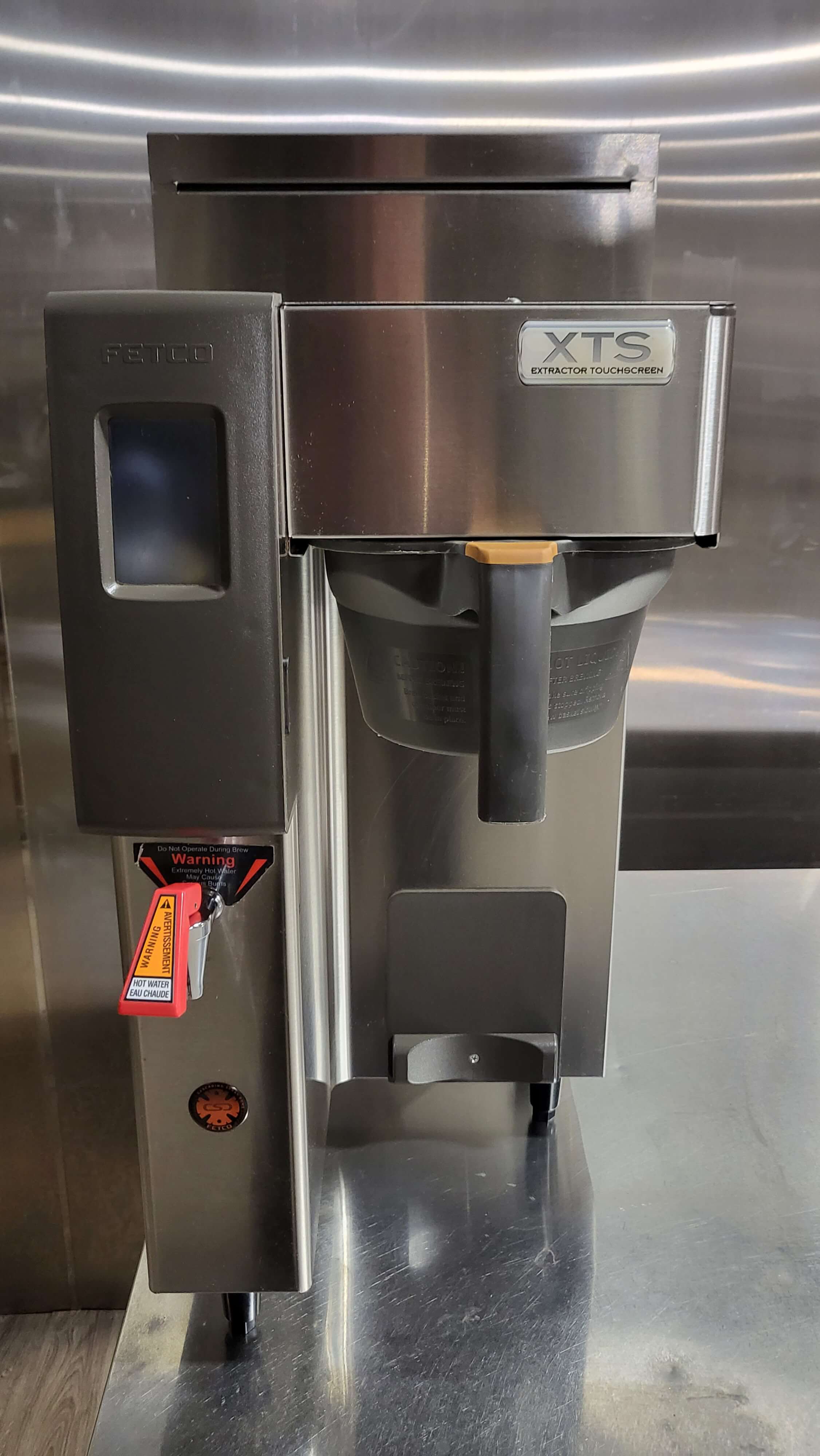 Thumbnail - Fetco CBS-2131-XTS Coffee Brewer (3)