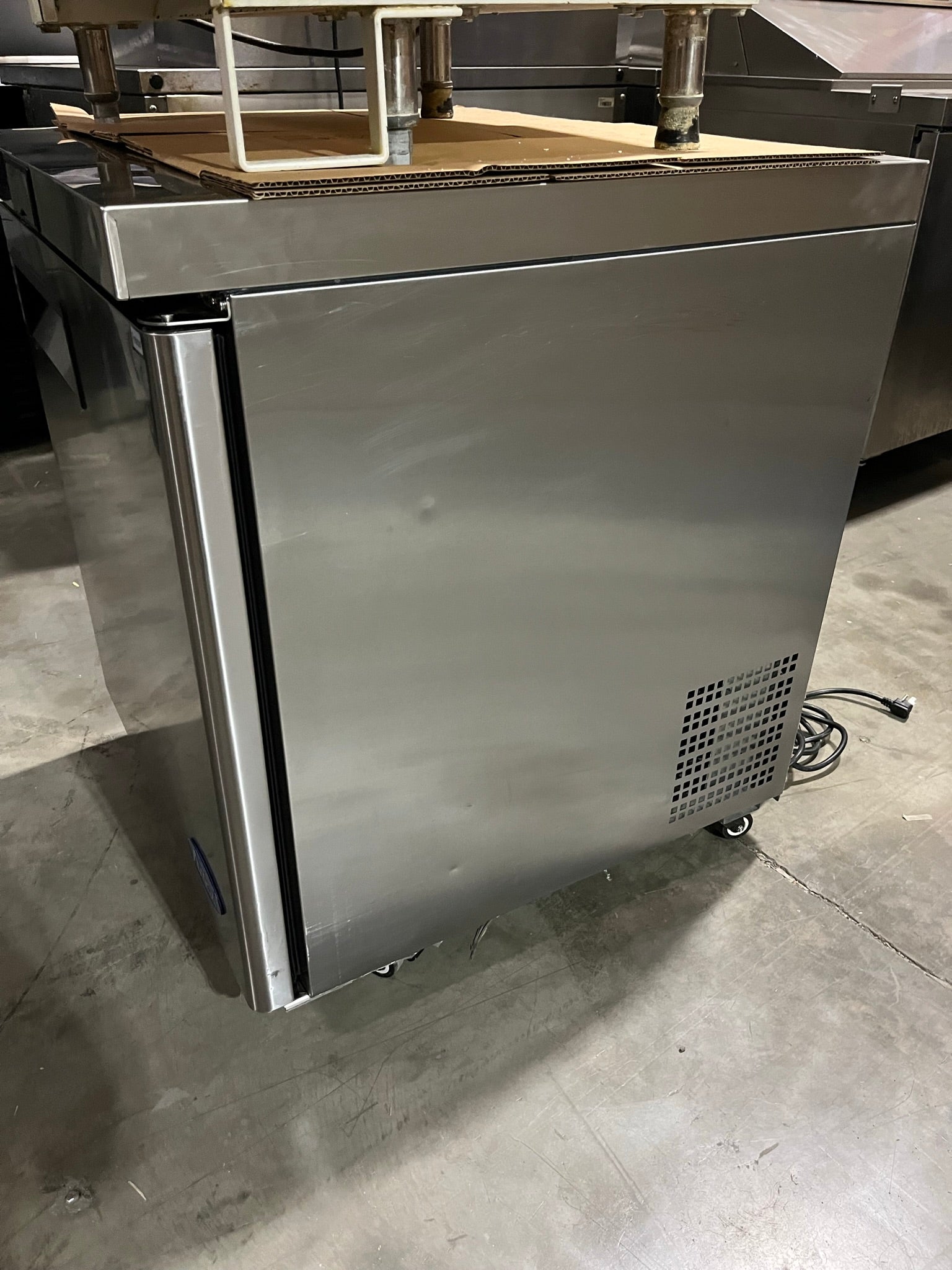 Thumbnail - Atosa MGF8405GR Undercounter Freezer (4)