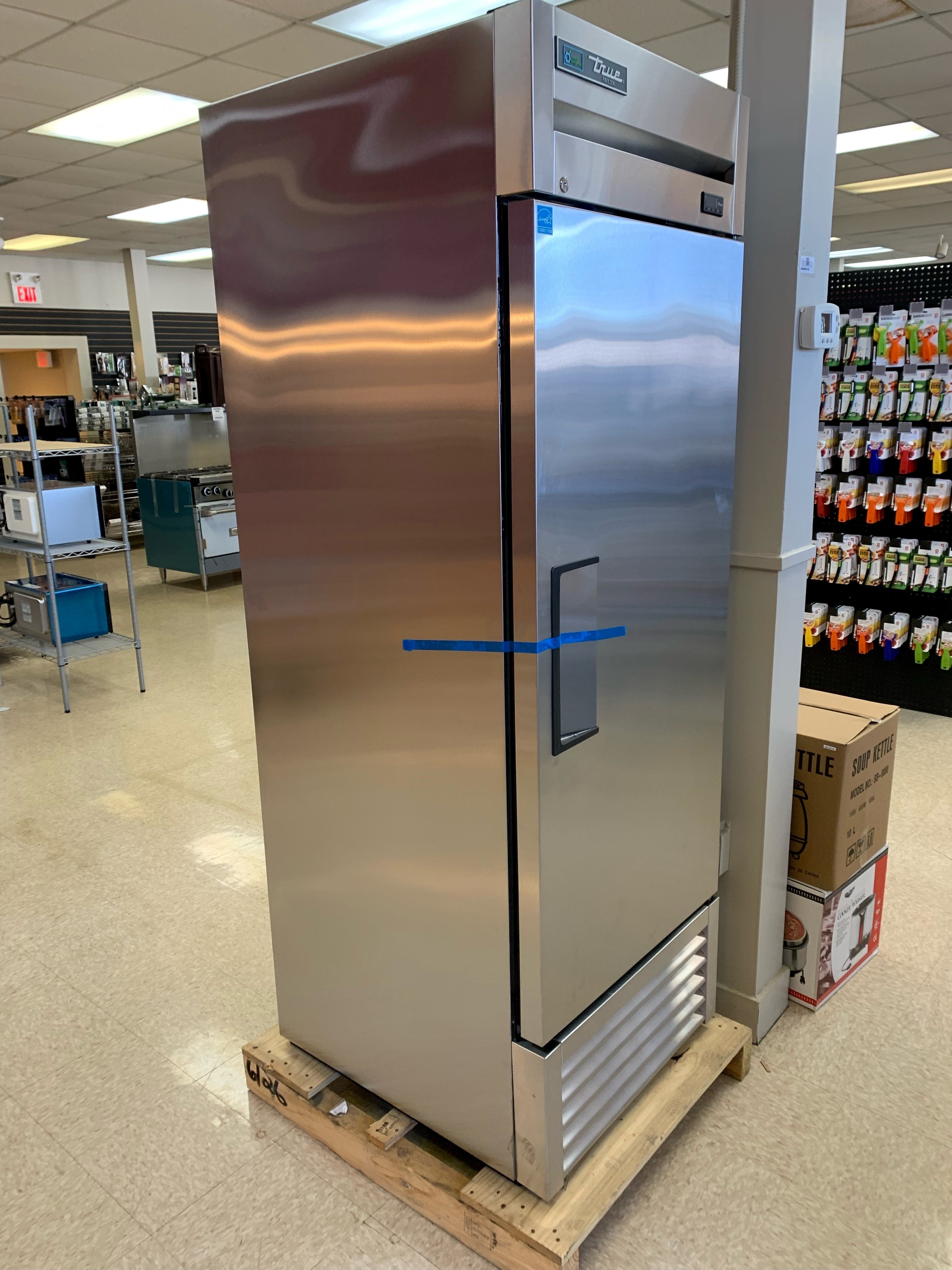 Thumbnail - True TS-23F-HC Solid Door Reach-In Freezer